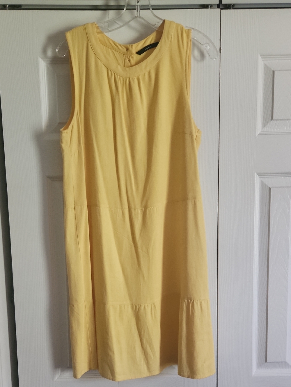 Vero Moda Sleeveless Yellow Midi Dress